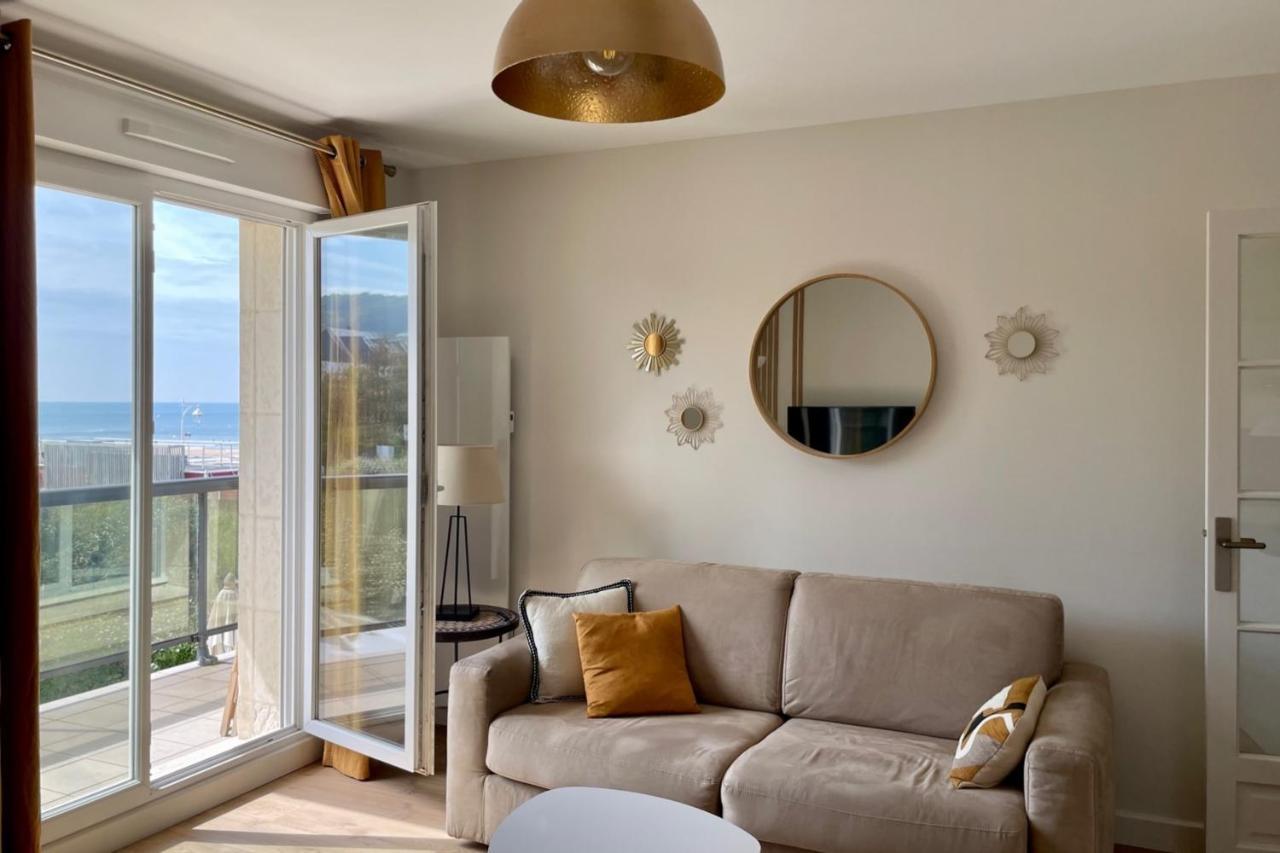 Apartament The Ammonite Sea View With Large Balcony Bénerville-sur-Mer Zewnętrze zdjęcie